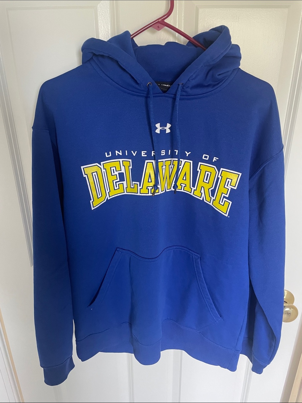 Under Armour Men’s Royal Blue University of Delaware Crewneck Hoodie